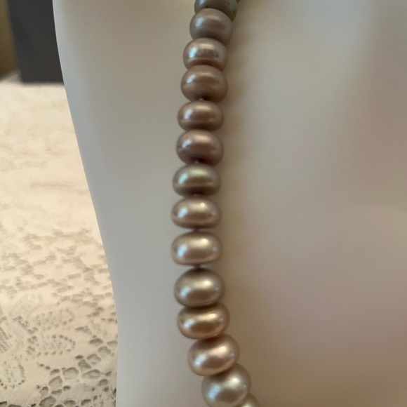 Elegant Honora Pearl Necklace. 19” - Picture 3 of 4